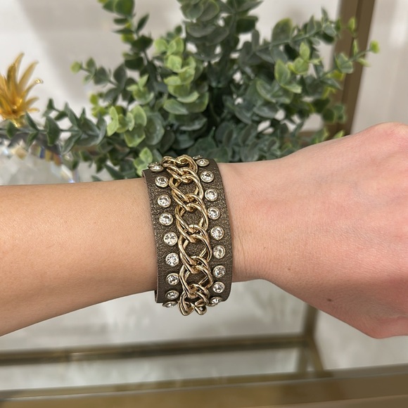 Cache Rhinestone and Chain leather bracelet - Picture 8 of 10